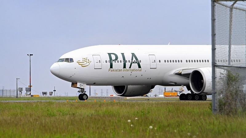 باكستان تبيع الخطوط الباكستانية
